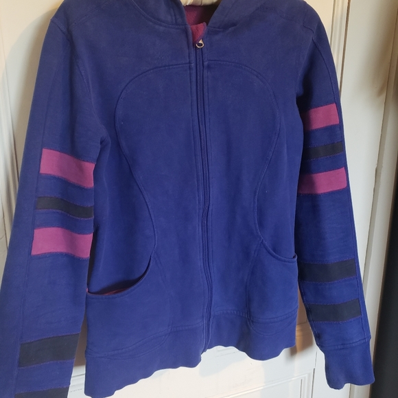 Lululemon scuba sweater - Picture 2 of 6